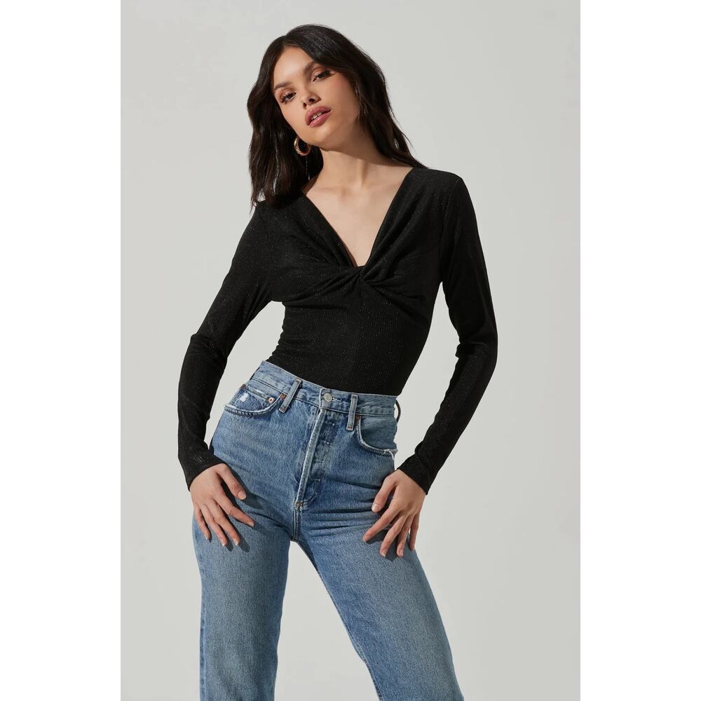 New ASTR the Label Reese Metallic Twist Front Bodysuit in Black Metallic Size S